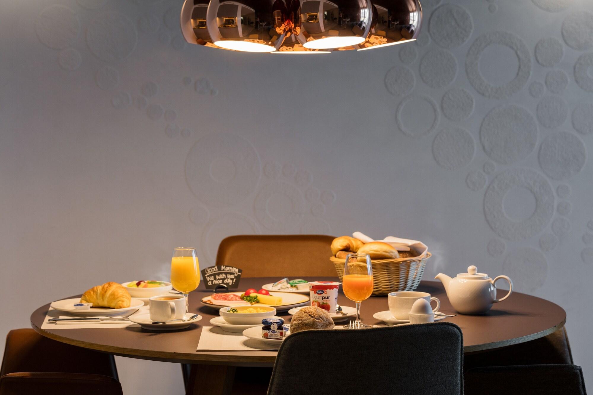 Ema House Hotel Suites Zürich Buitenkant foto